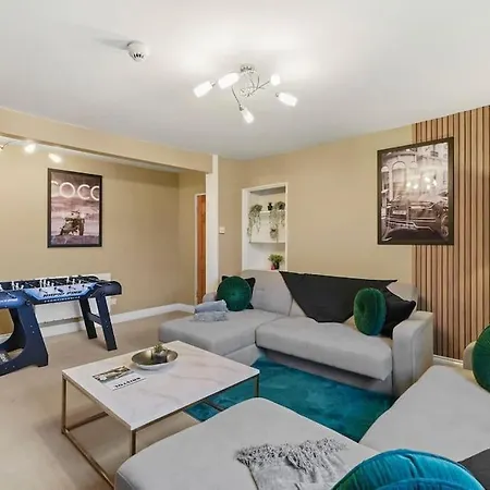 The Penthouse On Bristols Iconic Harbourside *