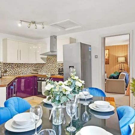 The Penthouse On Bristols Iconic Harbourside
